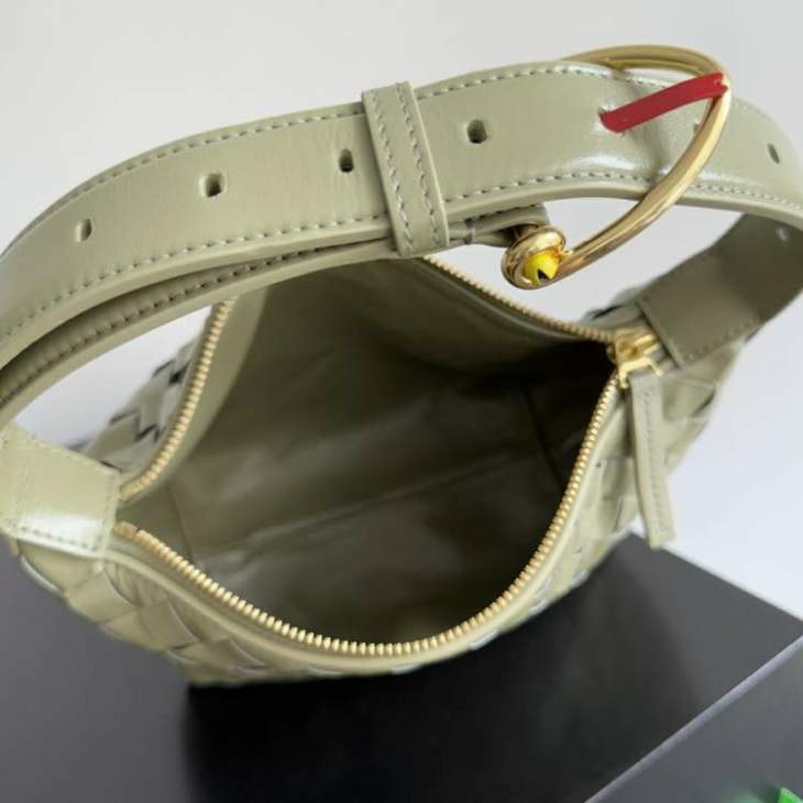Picture of Bottega Veneta Handbags _SKUfw197173312fw